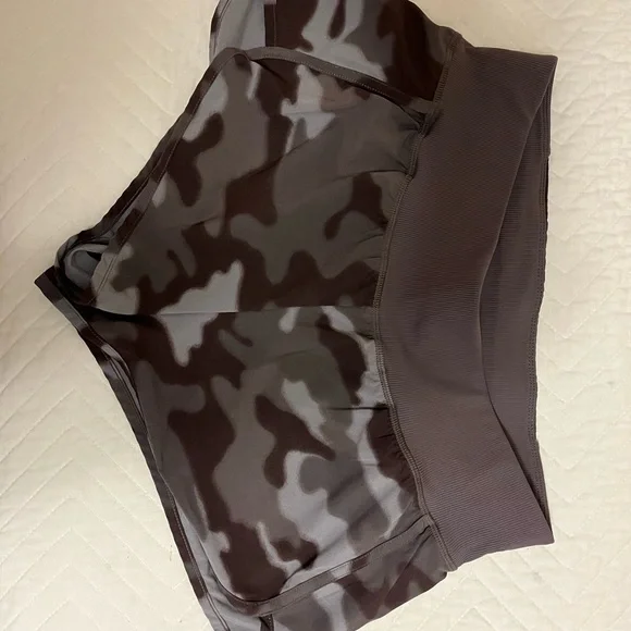 Zella Patterned Running Shorts - Picture 1 of 3